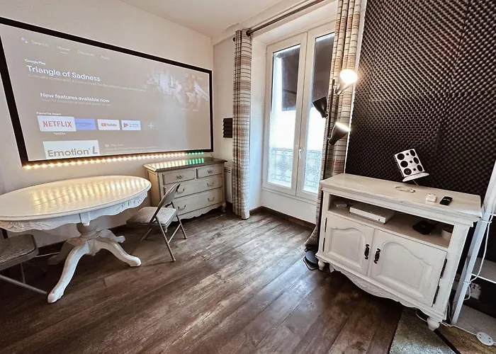 05 Grand Studio Near Chatelet